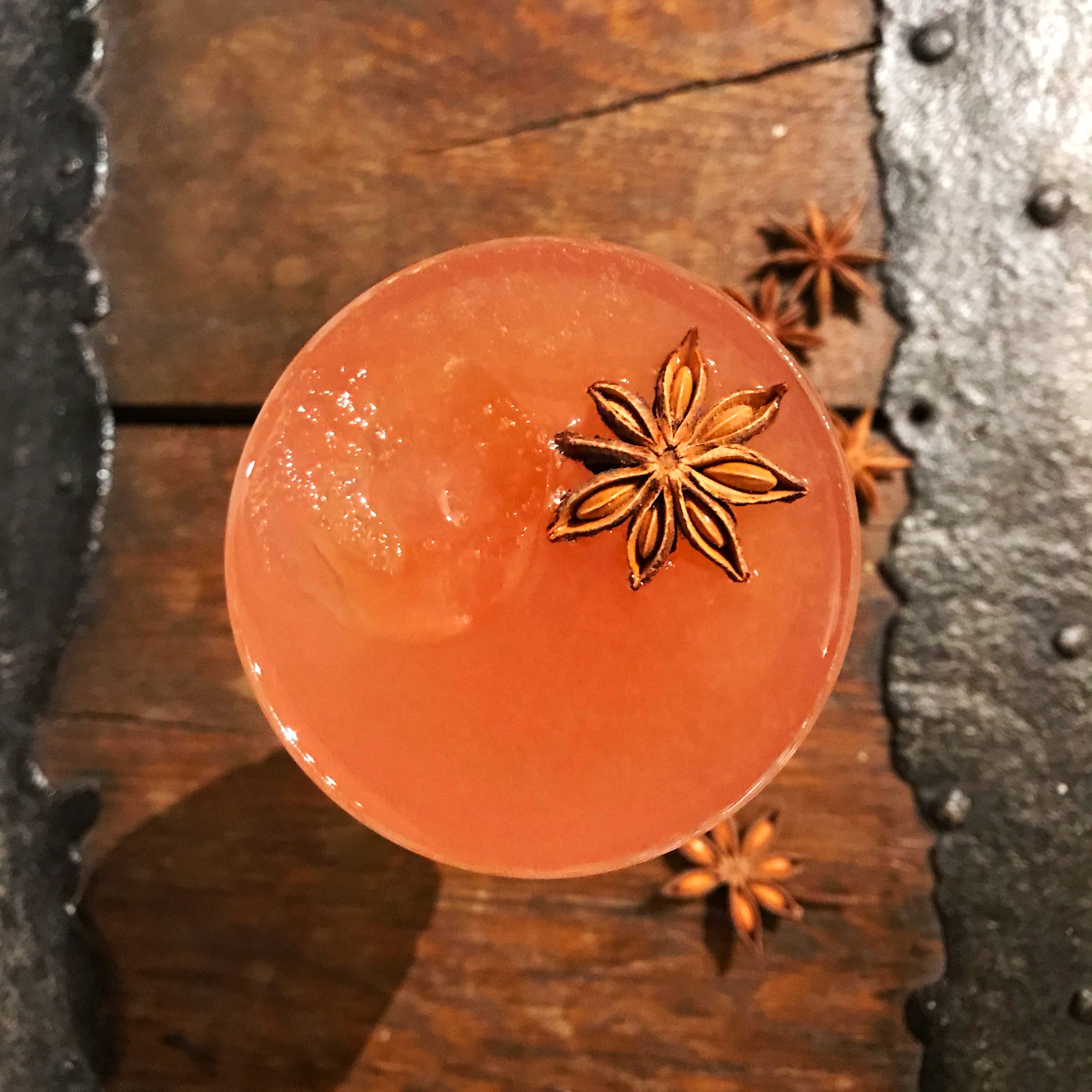 Akvavit. Inte bara en snaps, nubbe eller sup.